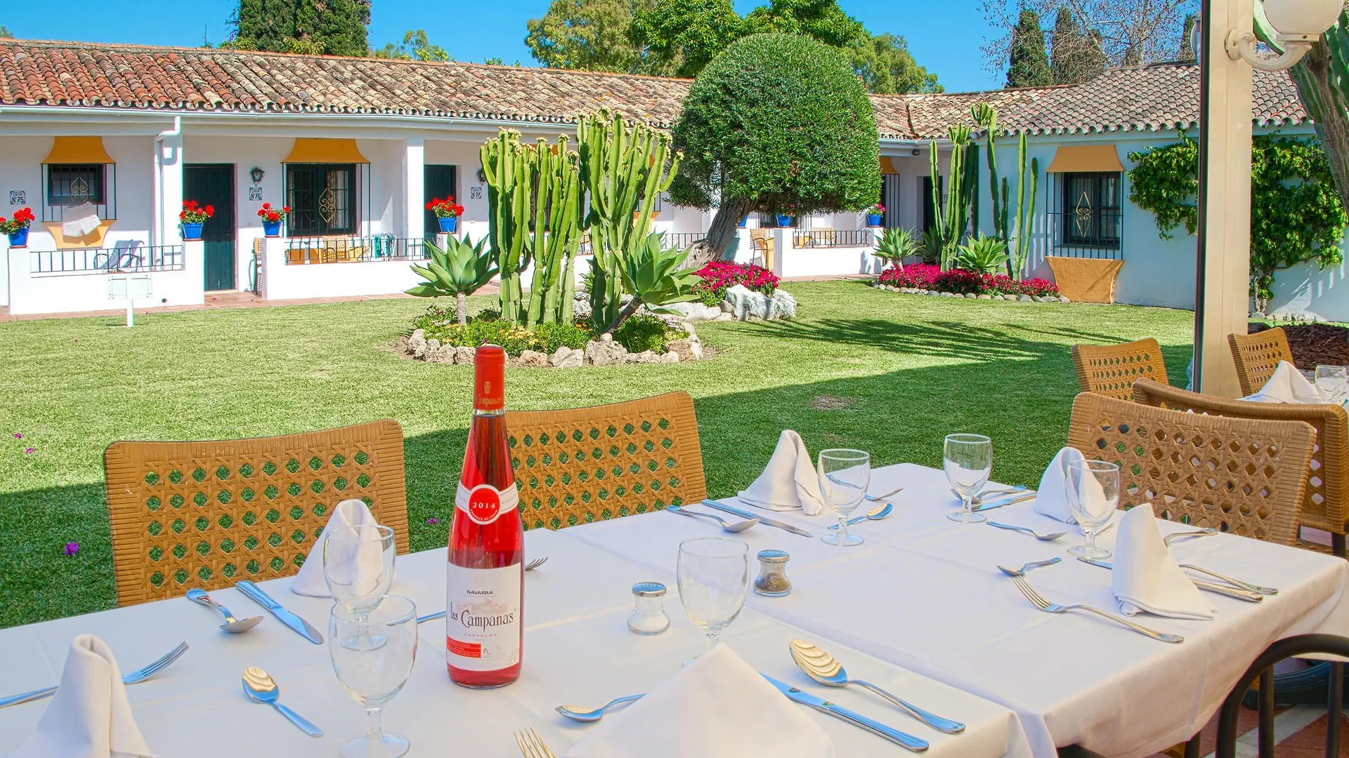 Globales Pueblo Andaluz Hotel San Pedro de Alcántara