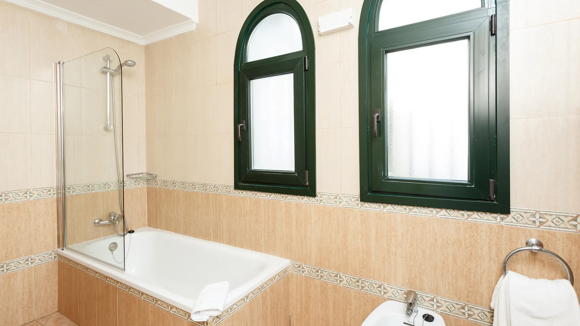 Globales Pueblo Andaluz Hotel San Pedro de Alcántara